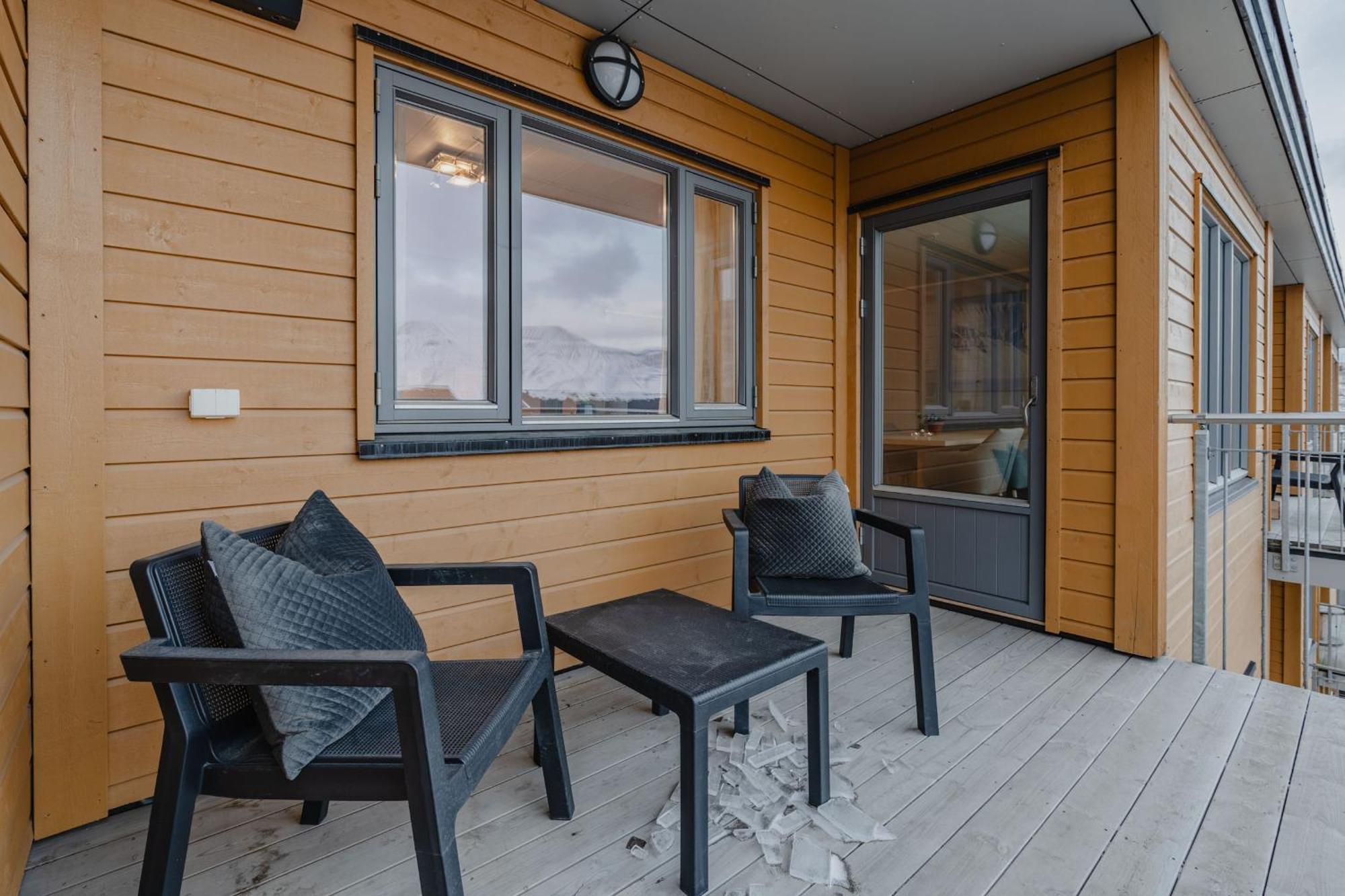 Longyearbyen Apartment Esterno foto