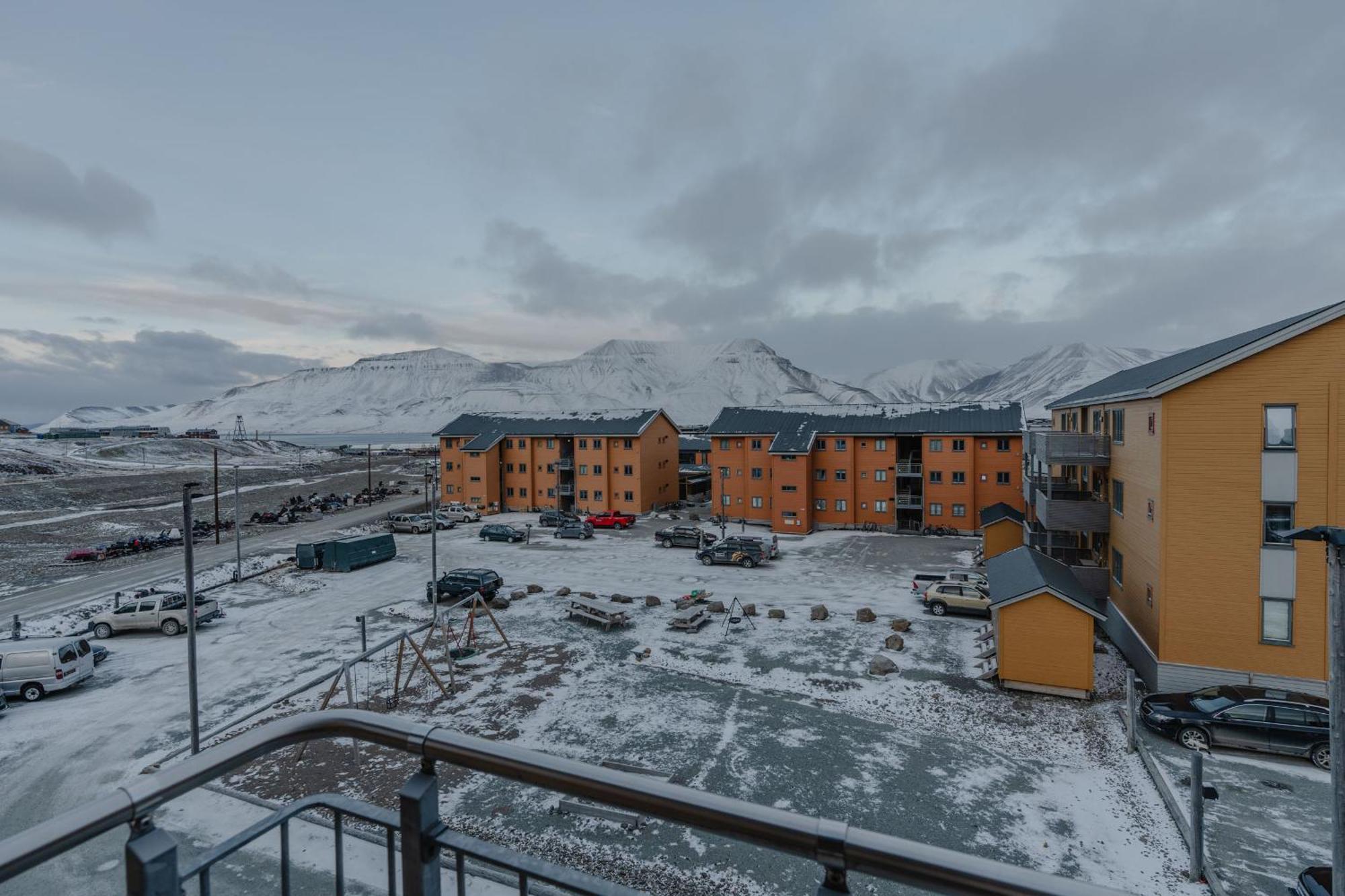 Longyearbyen Apartment Esterno foto